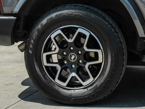 Used 2023 Ford Bronco Outer Banks AWD/4WD image 46
