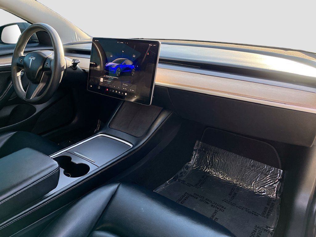 Used 2023 Tesla Model 3 Standard Range RWD image 28