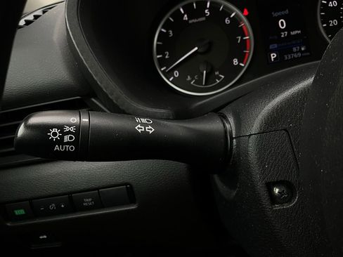 Used 2025 Nissan Sentra S image 31