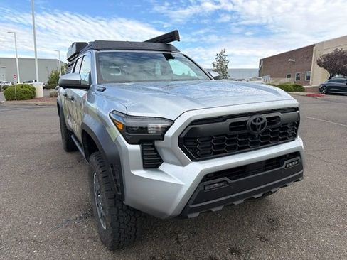 Certified 2025 Toyota Tacoma TRD Off-Road w/ TRD Off Road Premium Package AWD/4WD image 3
