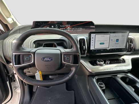 New 2026 Ford Expedition Max Platinum w/ Driver's Package AWD/4WD image 7