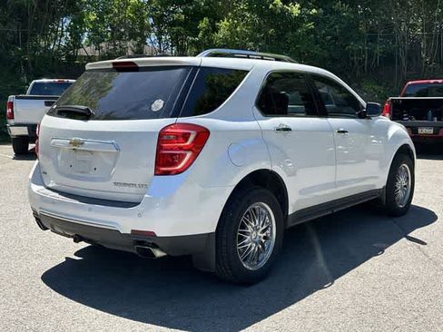 Used 2016 Chevrolet Equinox LTZ w/ Enhanced Convenience Package AWD/4WD image 22