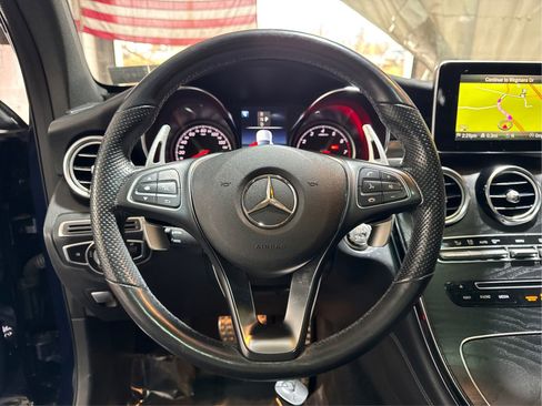 Used 2019 Mercedes-Benz GLC 300 4MATIC image 15