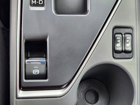 Used 2024 Subaru Crosstrek 2.0i Premium image 22