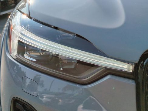 New 2026 Volvo XC60 B5 Ultra w/ Climate Package image 10