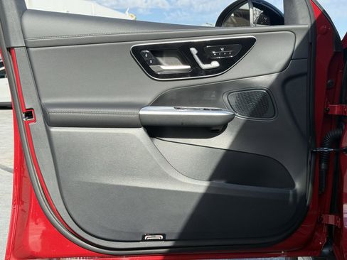 New 2026 Mercedes-Benz GLC 350e 4MATIC image 16