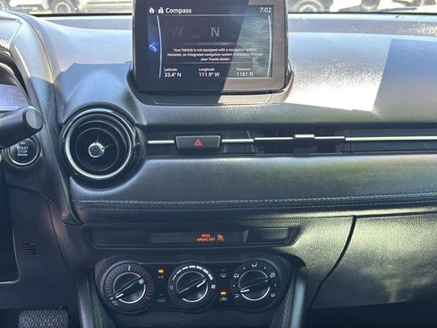 Used 2019 Toyota Yaris LE FWD image 19