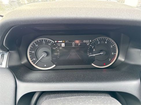 Used 2023 Land Rover Discovery Sport S image 15