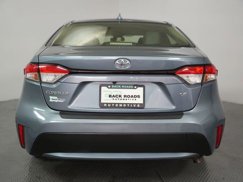 Used 2020 Toyota Corolla LE image 8