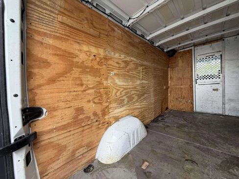 Used 2016 Mercedes-Benz Sprinter 2500 image 6