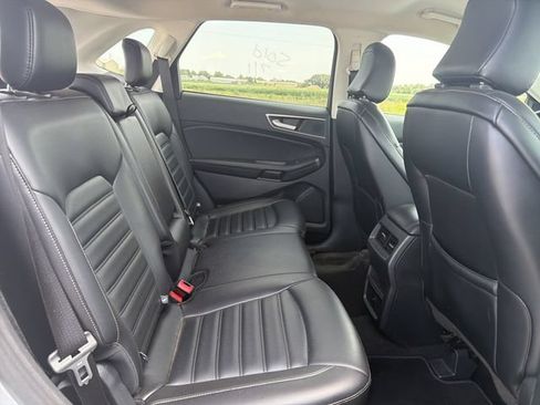 Used 2024 Ford Edge SEL AWD/4WD image 17