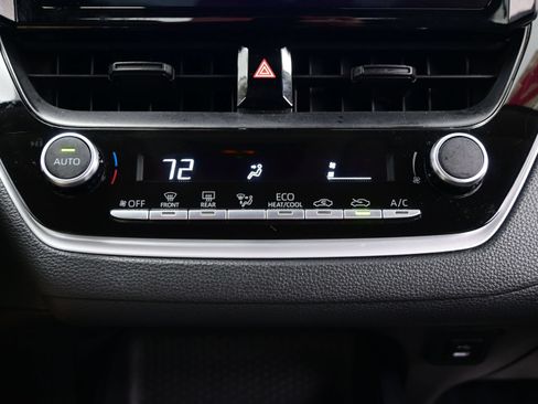 Used 2024 Toyota Corolla LE FWD image 19