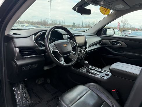 Used 2019 Chevrolet Traverse LT w/ LT Premium Package image 14