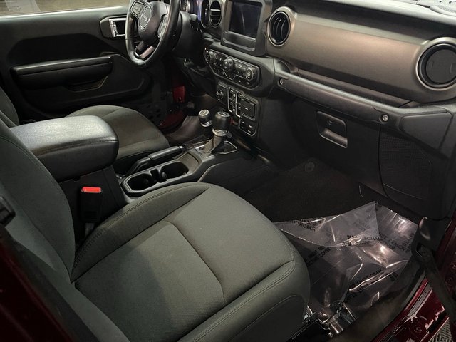 Used 2021 Jeep Gladiator Sport AWD/4WD image 17