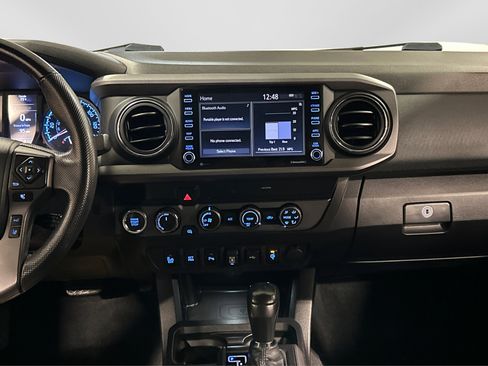 Used 2020 Toyota Tacoma TRD Sport image 28