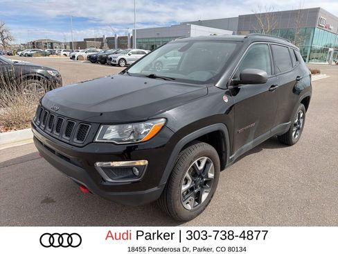 Used 2018 Jeep Compass Trailhawk w/ Leather Interior Group AWD/4WD image 1