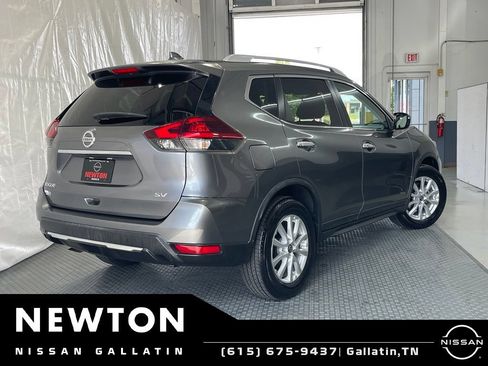 Used 2018 Nissan Rogue SV FWD image 21