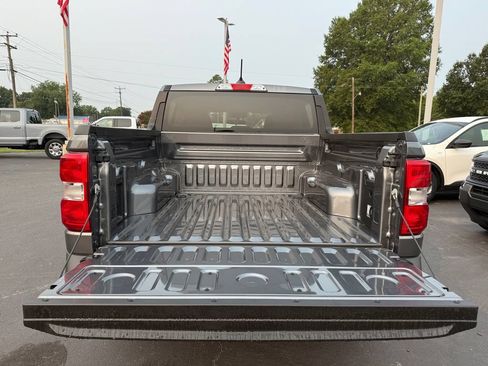 New 2026 Ford Maverick XLT w/ XLT Luxury Package FWD image 19