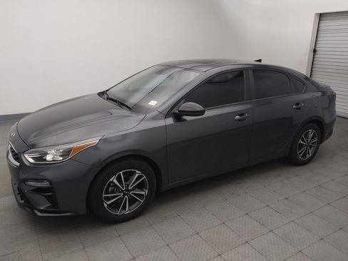 Used 2019 Kia Forte S w/ S Premium Package FWD image 2