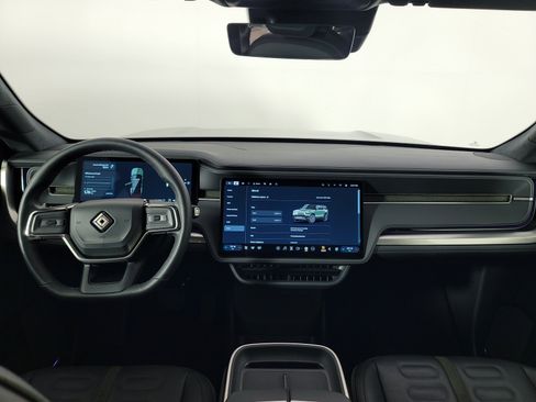 Used 2025 Rivian R1S Adventure AWD/4WD image 27