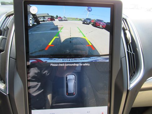 Used 2024 Ford Edge Titanium w/ Titanium Elite Package image 42