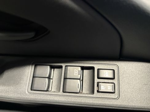 Used 2024 Nissan Frontier S w/ Technology Package image 10