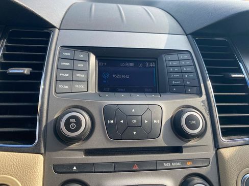 Used 2016 Ford Taurus SEL FWD image 20