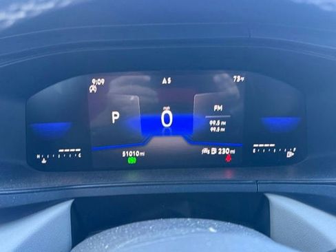 Used 2022 Volkswagen Taos SE FWD image 26