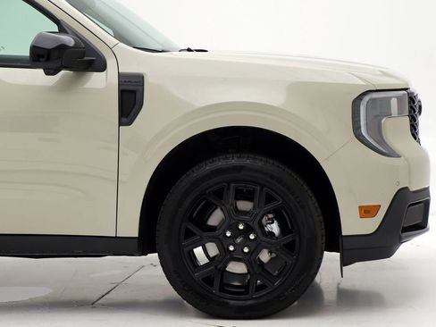 New 2025 Ford Maverick Lariat w/ Black Appearance Package image 3