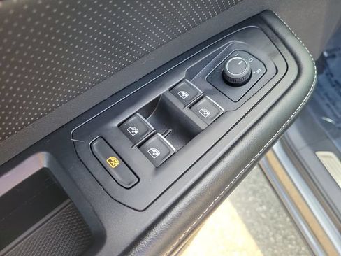 Certified 2024 Volkswagen Atlas SE FWD image 16