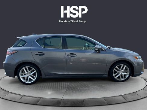 Used 2016 Lexus CT 200h w/ Navigation Package FWD image 6