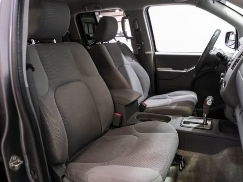 Used 2017 Nissan Frontier SV RWD image 33