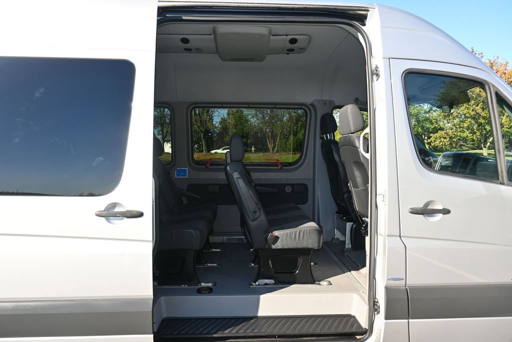 Used 2013 Mercedes-Benz Sprinter 2500 image 42