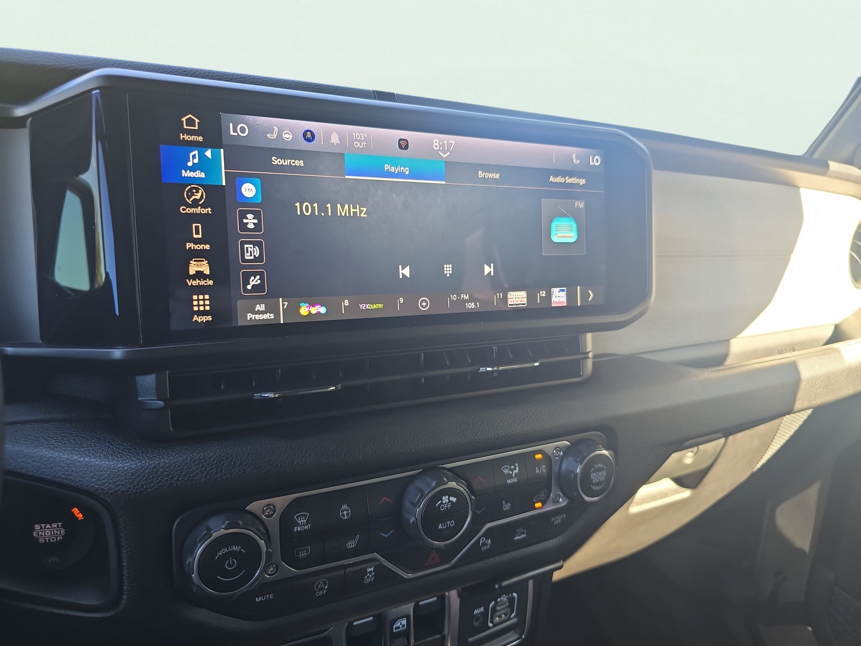 Used 2025 Jeep Wrangler Unlimited Sport AWD/4WD image 34