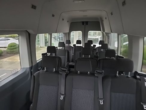Used 2019 Ford Transit 350 XLT image 3