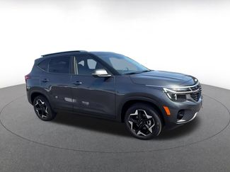 Used 2025 Kia Seltos S FWD video 2