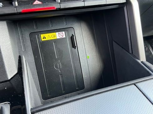 Used 2024 Toyota Sequoia Limited image 40