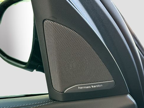 Used 2026 BMW X5 xDrive40i w/ M Sport Package image 19