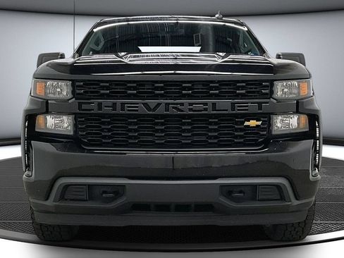 Used 2021 Chevrolet Silverado 1500 Custom w/ Safety Confidence Package AWD/4WD image 2