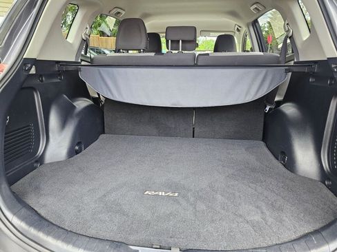 Used 2015 Toyota RAV4 LE AWD/4WD image 15