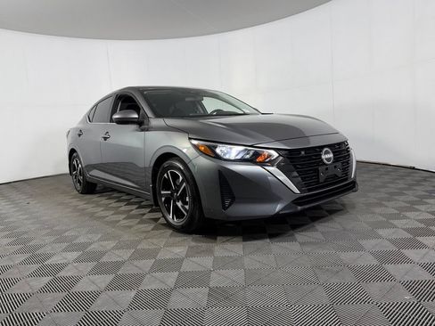 Used 2025 Nissan Sentra SV w/ All-Weather Package FWD image 3