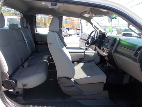 Used 2019 Ford F350 XL w/ Power Equipment Group image 7