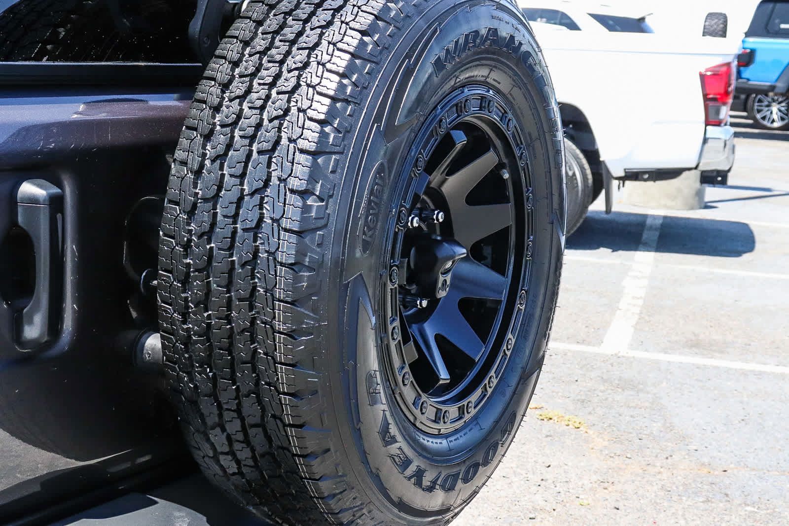Used 2021 Jeep Wrangler Unlimited Sport AWD/4WD image 13