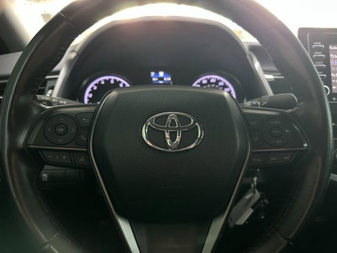 Used 2021 Toyota Camry SE image 19