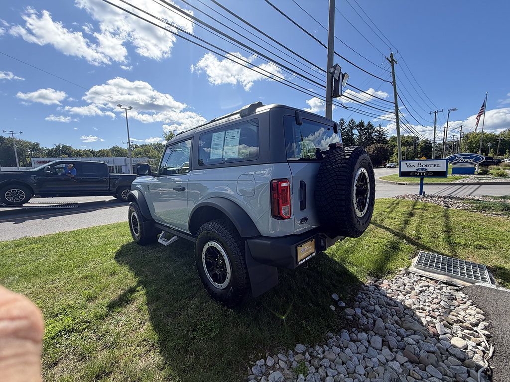 Certified 2022 Ford Bronco 2-Door w/ Sasquatch Package AWD/4WD image 4