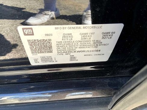 Used 2024 Buick Enclave Premium image 28