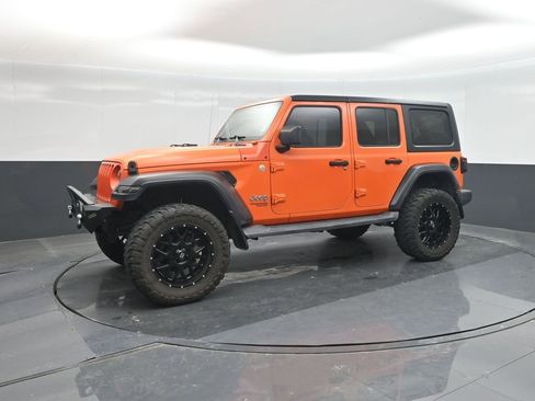 Used 2018 Jeep Wrangler Unlimited Sport S AWD/4WD image 1