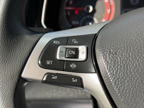 Used 2019 Volkswagen Jetta SE FWD image 17