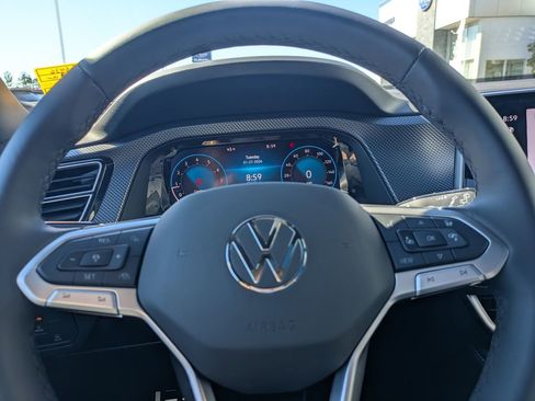 New 2026 Volkswagen Atlas Cross Sport SEL Premium R-Line AWD/4WD image 31