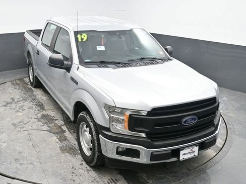Used 2019 Ford F150 XL image 22